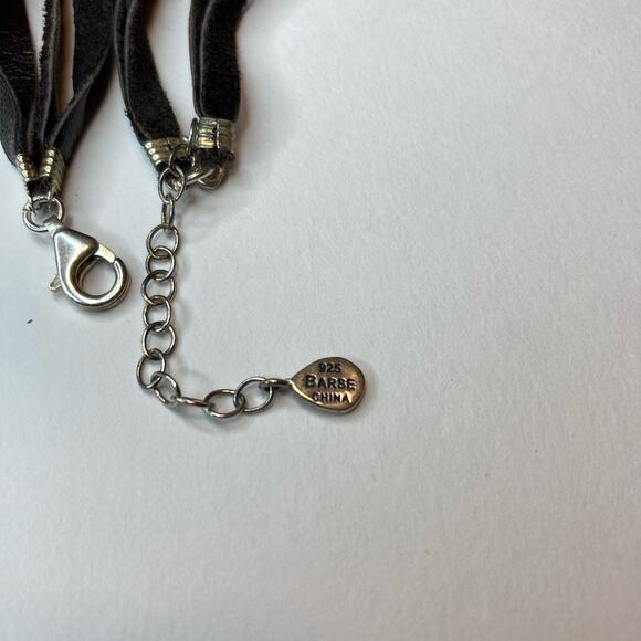 Sodalite necklace chunky crystals, leather, sterling silver clasp - Picture 3 of 10